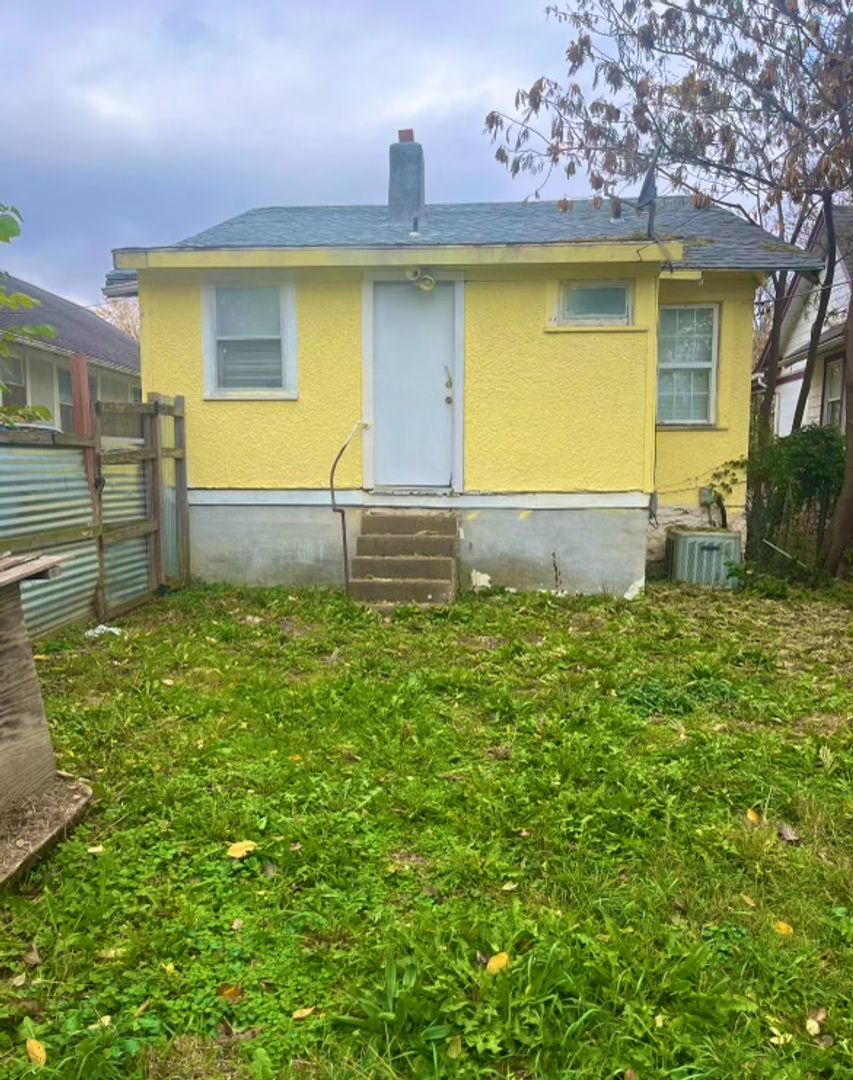 Cozy 2 bedroom 1 bath