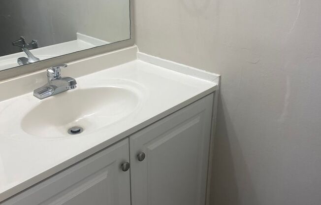 2 beds, 1.5 baths, 1,140 sqft, $1,450, Unit 104