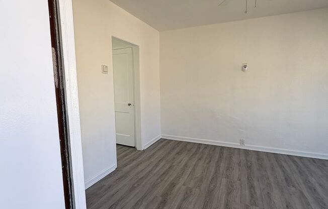 1 bed, 1 bath, 400 sqft, $1,595, Unit 12