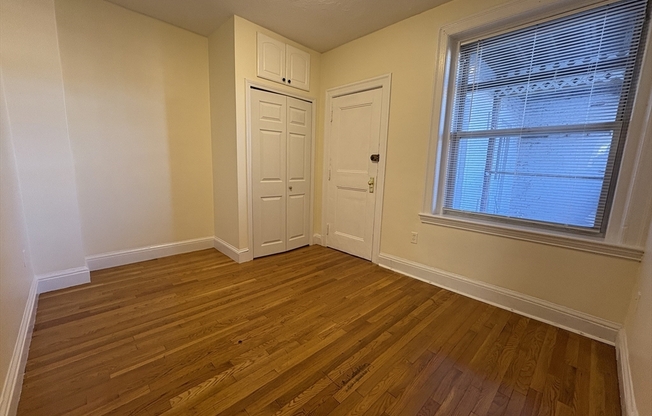 4 beds, 2 baths, 1,200 sqft, $6,000, Unit 202