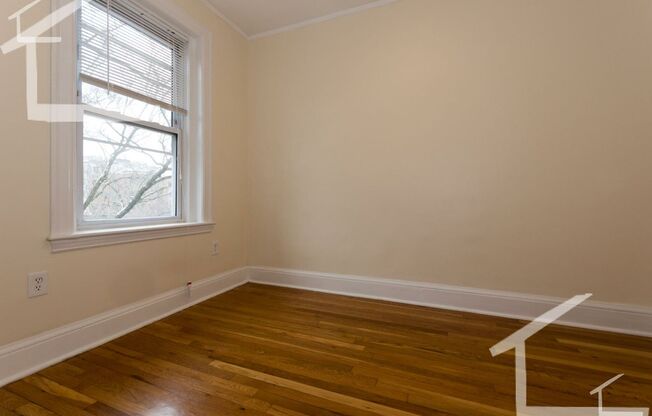 HOT BROOKLINE LISTING!!!!!