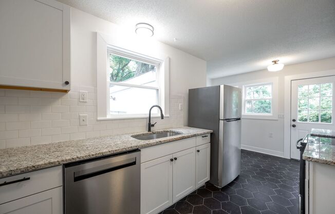 Limited Time Offer: Free Month Rent for this Spacious 3BR/1BTH!