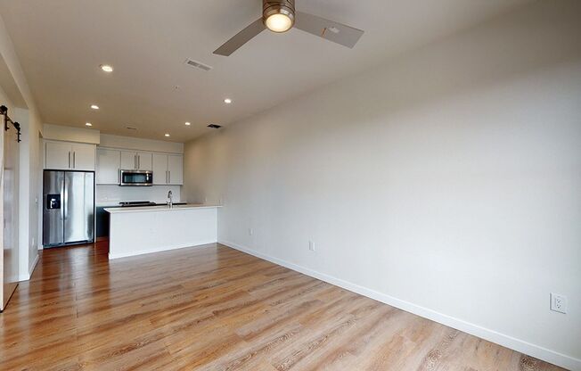 1 bed, 1 bath, 665 sqft, $1,725, Unit 305