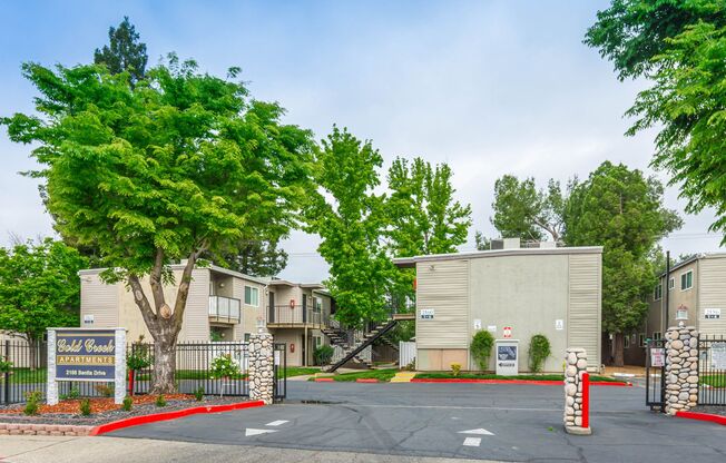 Gold Creek Apartments