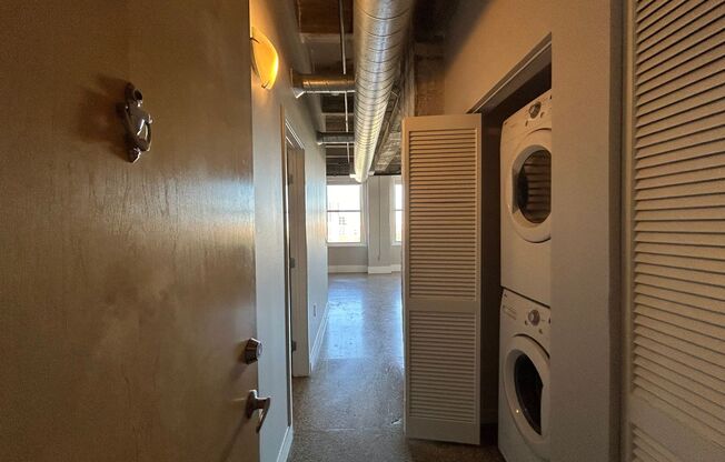 1 bed, 1 bath, $1,695, Unit Unit 5008