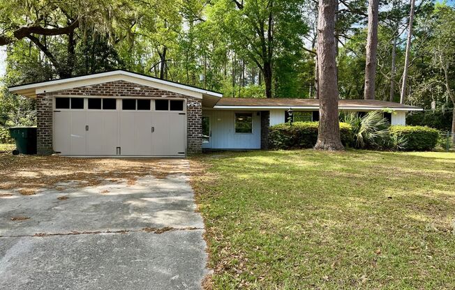 3 bedroom 2 bath in Windsor Forest