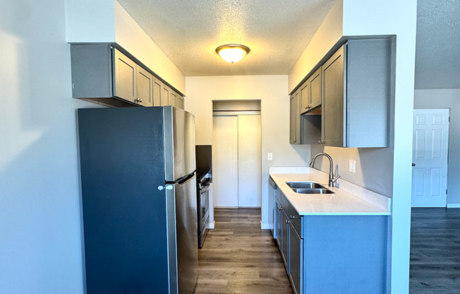 1 bed, 1 bath, 750 sqft, $1,099, Unit 3310-11