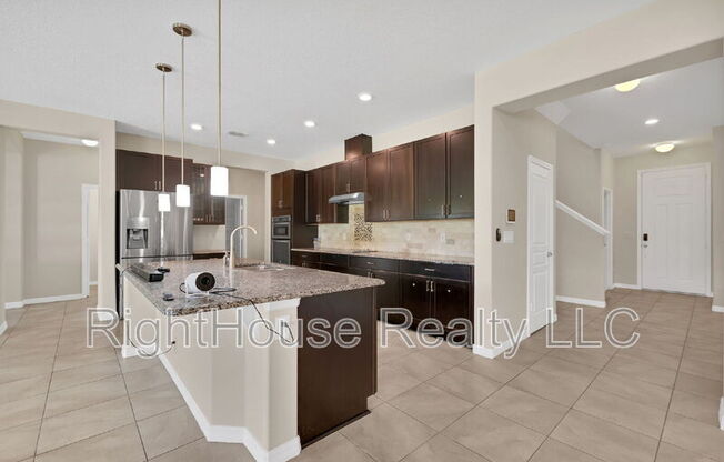 12143 SUMTER DR