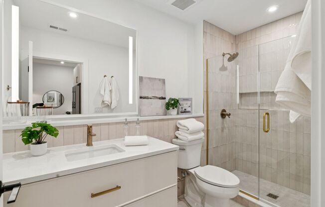 2 beds, 1 bath, 800 sqft, $1,872, Unit 315