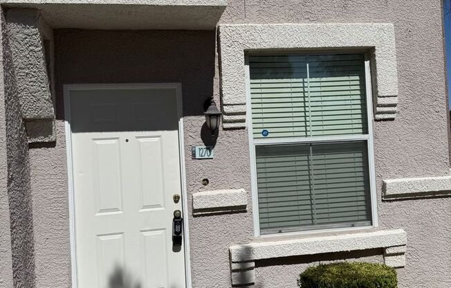 Upscale Three Bedroom Condo on the Westside