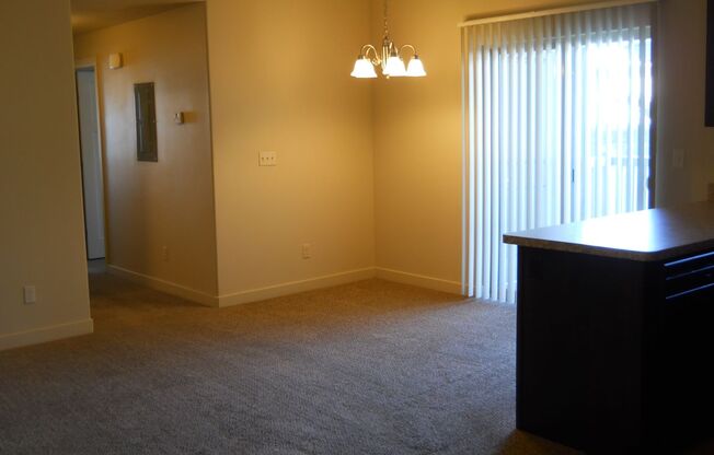 1 bed, 1 bath, 775 sqft, $1,200, Unit 414