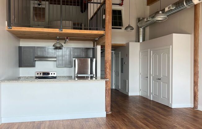Studio, 1 bath, 1,042 sqft, $2,060, Unit 538
