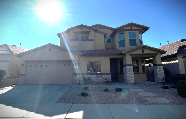 4 bedroom home in Carefree Crossing