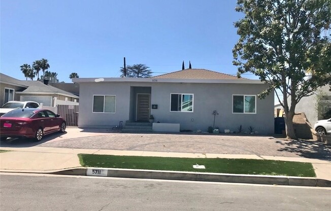 4 beds, 2 baths, 1,942 sqft, $4,250