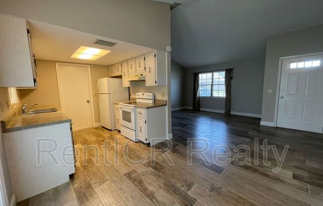 1118 GREENLEA DR