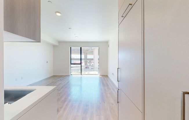 Studio, 1 bath, 473 sqft, $1,895, Unit 212
