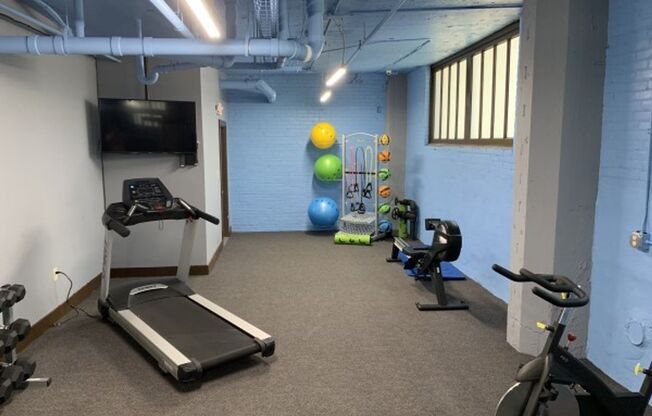 1 bed, 1 bath, 745 sqft, $1,500, Unit 110
