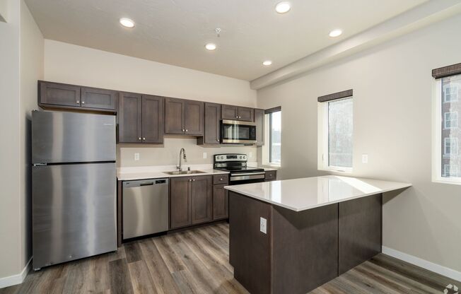 Studio, 1 bath, 552 sqft, $1,600, Unit 7-H