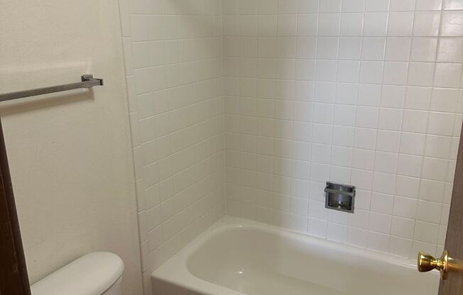 Studio, 1 bath, $625, Unit 1502-36