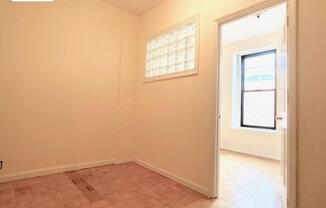 2 beds, 1 bath, $3,200, Unit 13