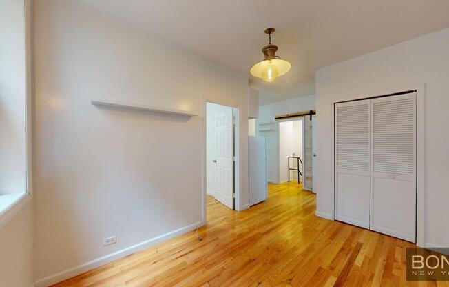 2 beds, 1 bath, $3,230, Unit 3