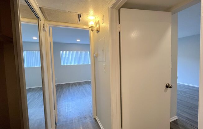 1 bed, 1 bath, 695 sqft, $1,698, Unit 303