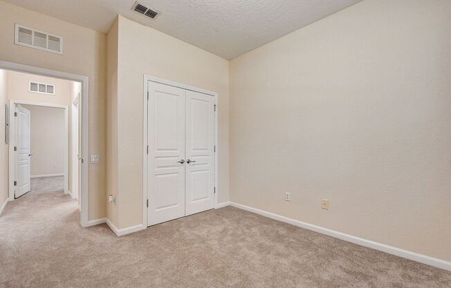 3 beds, 2 baths, $1,865, Unit UNIT 103