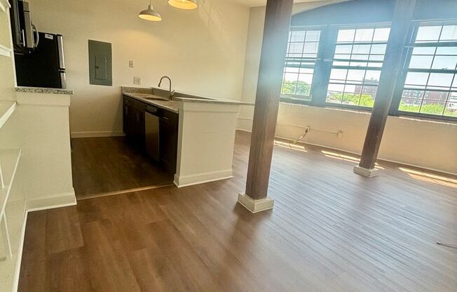 1 bed, 1 bath, 600 sqft, $1,699, Unit 402