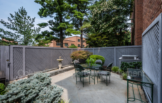 3749 Winfield Lane NW