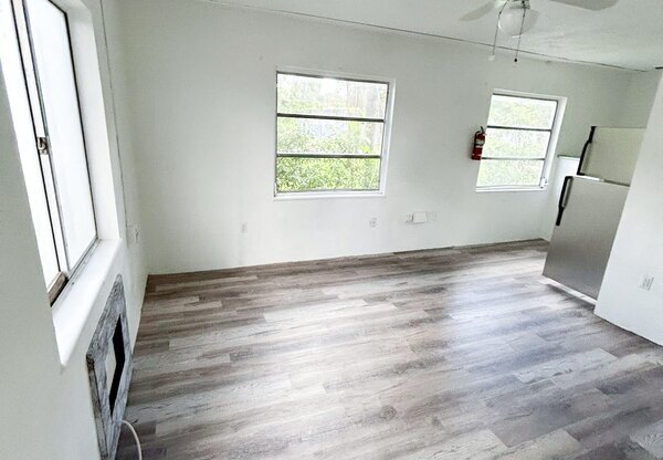 1032 West Jefferson Street -