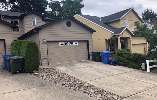 3902 - 3904 Pringle Creek Ct SE