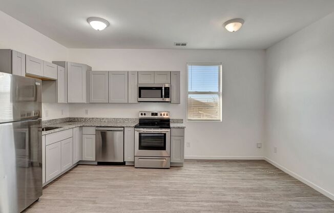 2 beds, 1.5 baths, 850 sqft, $1,249, Unit C5