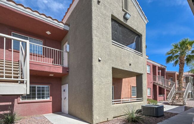 NE Near Nellis! Gated! Community Pool, Spa, Clubhouse & Park with playground!!