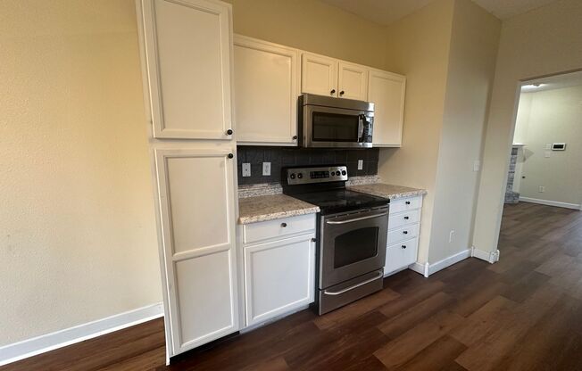 3 beds, 2 baths, $1,750