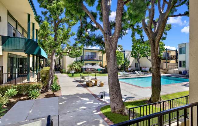 Copa Ladeene Apartments