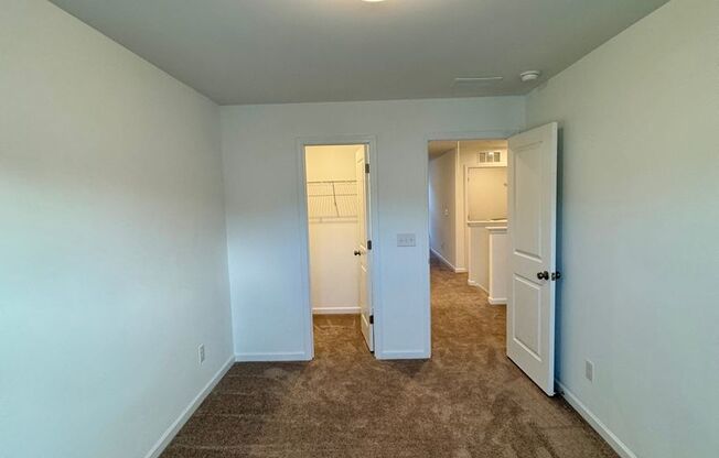 3 beds, 2.5 baths, $2,100