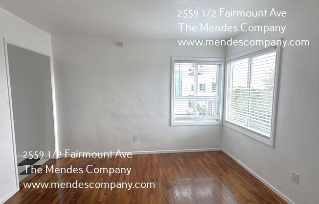 2559 1/2 FAIRMOUNT AVE