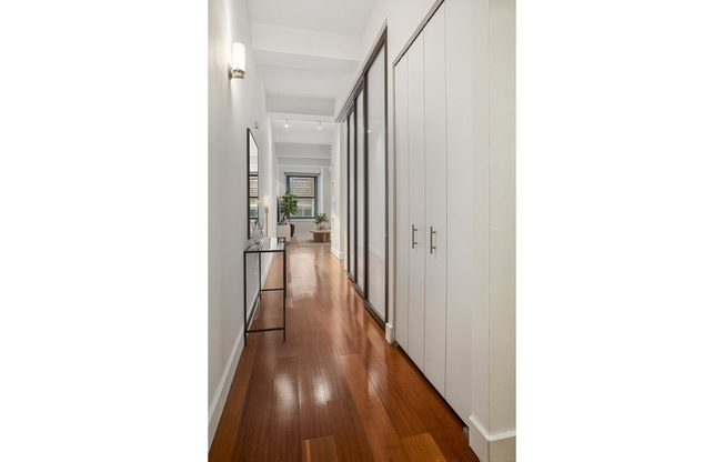 Studio, 1 bath, 745 sqft, $4,500, Unit 10E