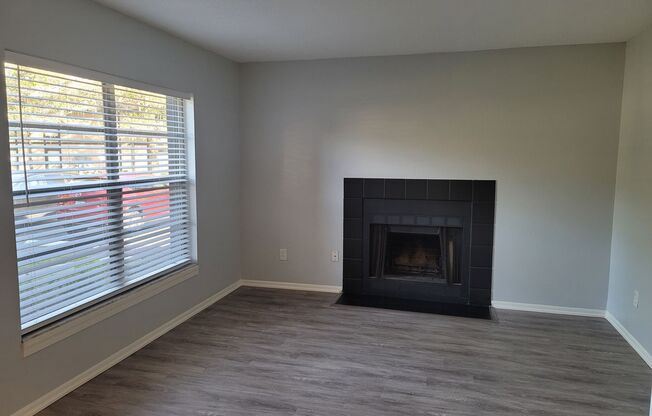 Conveniently located! Renovated 1 yr ago