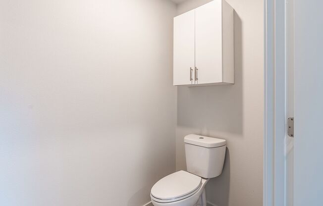 Studio, 1 bath, $775, Unit 217