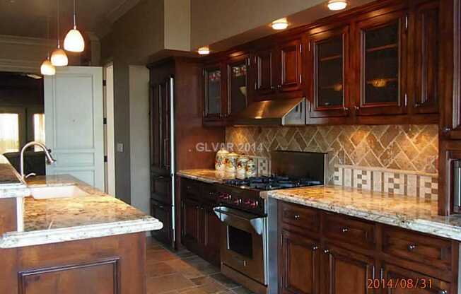*UPGRADED "GOLF VILLA" INSIDE A GUARD GATED COMMUNITY @  "LAKE LAS VEGAS!!"