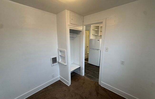 1 bed, 1 bath, 600 sqft, $850, Unit 5