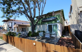 820 Island Ct