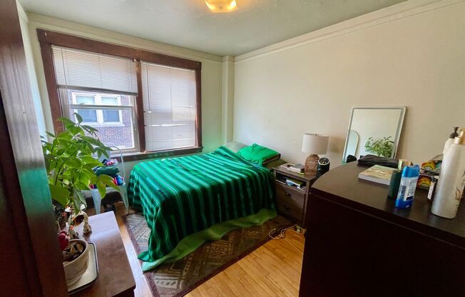 1 bed, 1 bath, $950, Unit 37