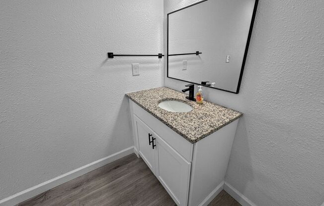 2 beds, 2 baths, 700 sqft, $2,165, Unit BLDG 1036 - APT 205