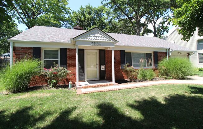 2 Bedroom 1 Bath Home In Prairie Village