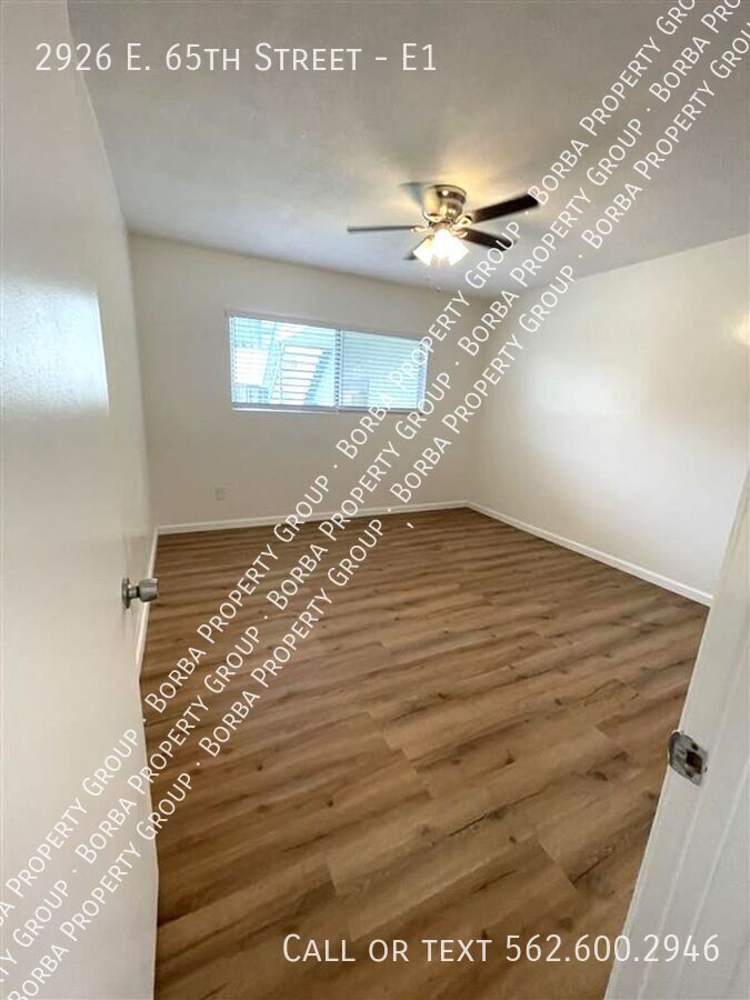 2926 E 65 ST
