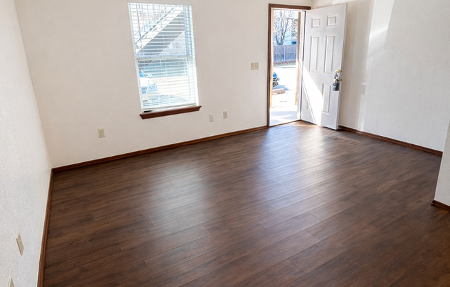 1 bed, 1 bath, 550 sqft, $795, Unit 8A