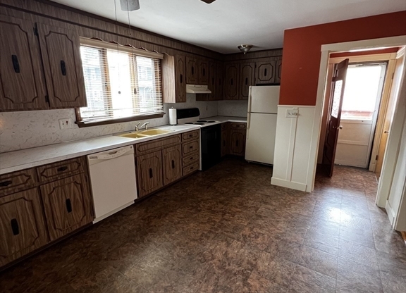 151 4 ST