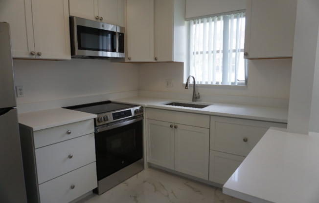 151 STRATFORD K